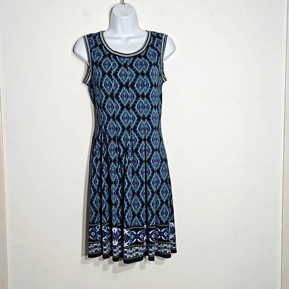 Max Studio navy & white floral pullover sleeveless fit & flare dress S
